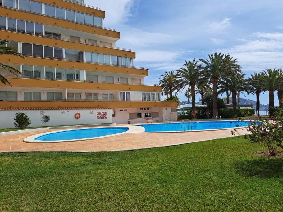 Holiday Center Apartamento Vistas Mar, Acceso Directo Playa Y Piscina Roses Eksteriør bilde